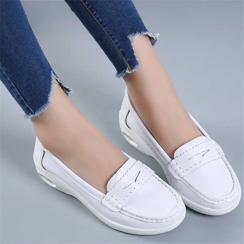 Thick Sole Slipon White Traine - đánh giá và giá Tech Accessories For College