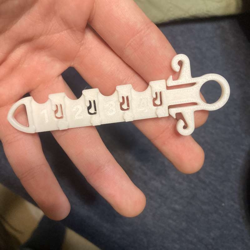 Sword Shaped SD Card Storage C - đánh giá và giá Tech Keychain Accessories